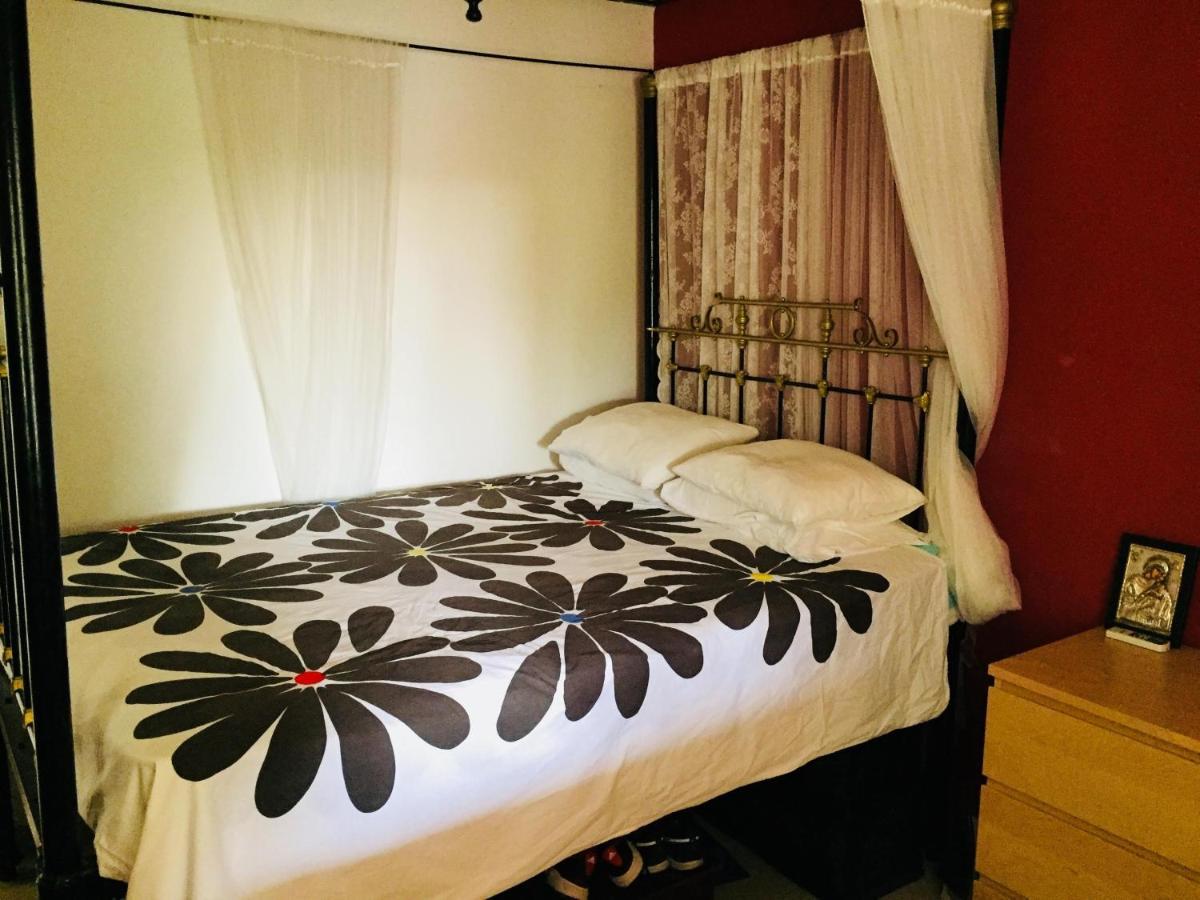 Artist Cottage In Dromolaxia Larnaca Esterno foto