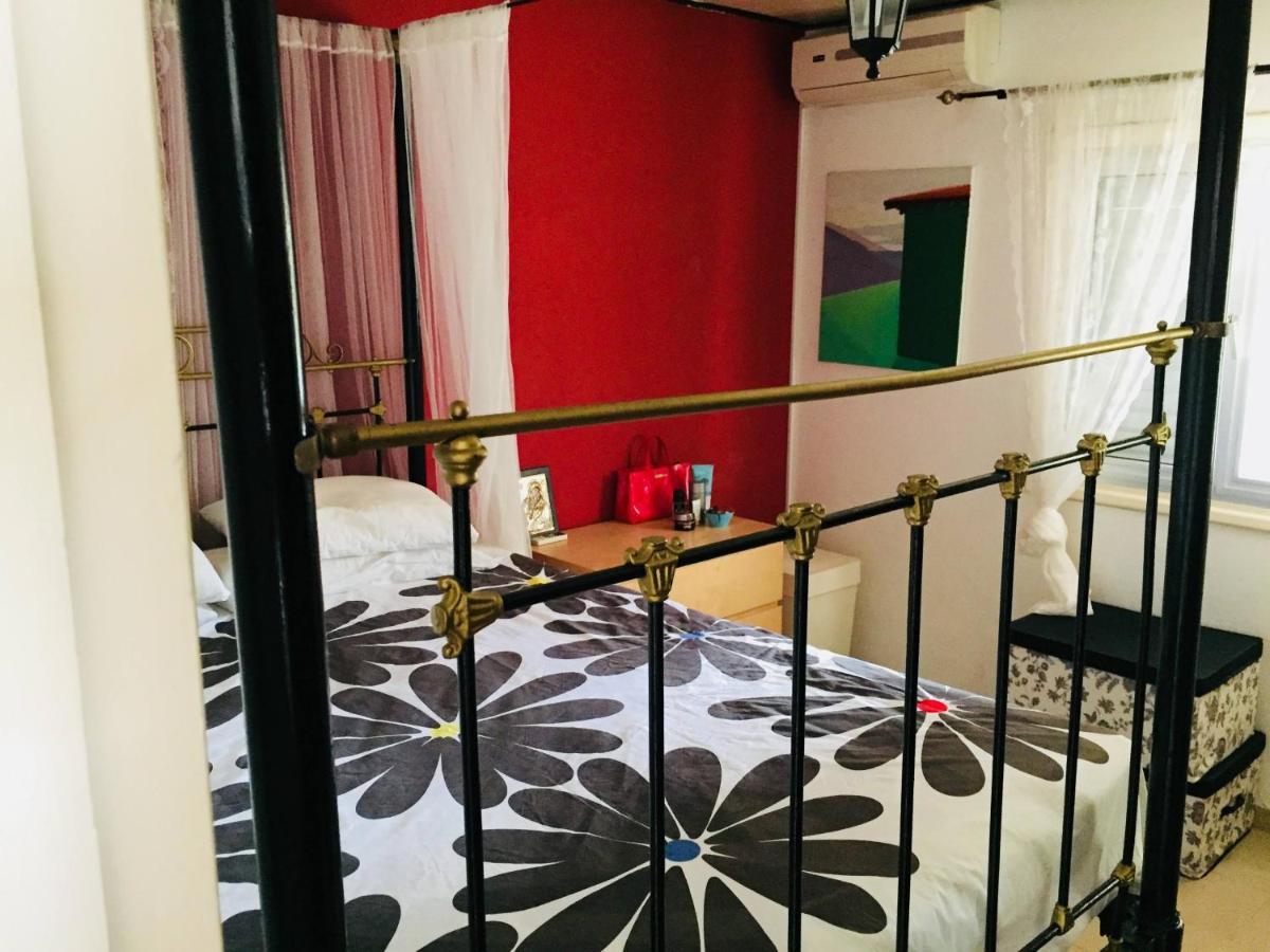 Artist Cottage In Dromolaxia Larnaca Esterno foto